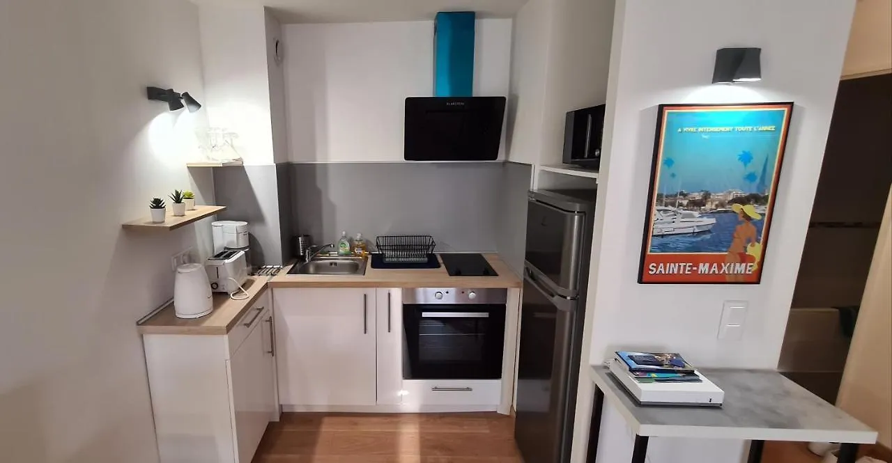 Appartement Perle Rare A 250M De La Plage ! Climatise Avec Parking, Balcon & Wifi Sainte-Maxime